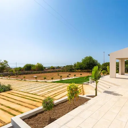 Villa Akos Large Private Pool Ac Wifi *